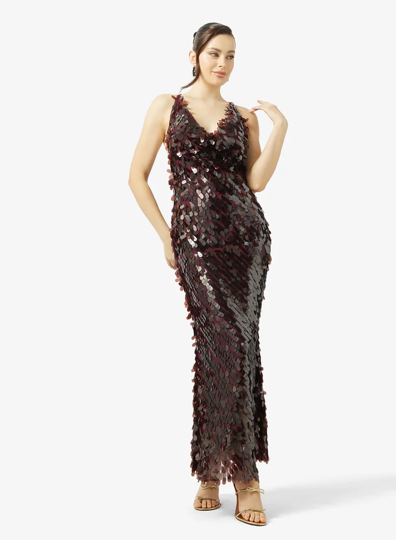 جينجر Plunge Neck Sequin Embellished Evening Dress
